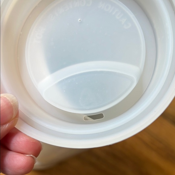 Juliska Travel Mug w/ Silicone Lid - Picture 5 of 6